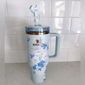 Love Shack Fancy x Stanley Everblooming Rosettes Blue Quencher 40 oz Tumbler NWT